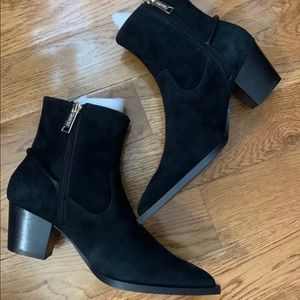 Isaac Mizrahi Sz 6 Suede Booties